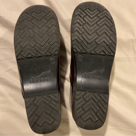 Dansko Professional Burgundy Leather Clogs Sz 39 Slip Resistant Work Shoes Women - Picture 3 of 6